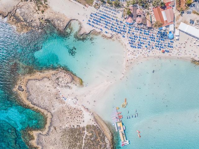 Luxury Dating Spots in Cyprus: Best Hotels, Restaurants & Clubs (2025)